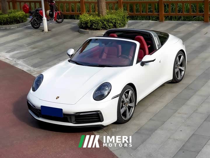 Porsche 911 Targa 4 3.0T - автомобиль из Китая