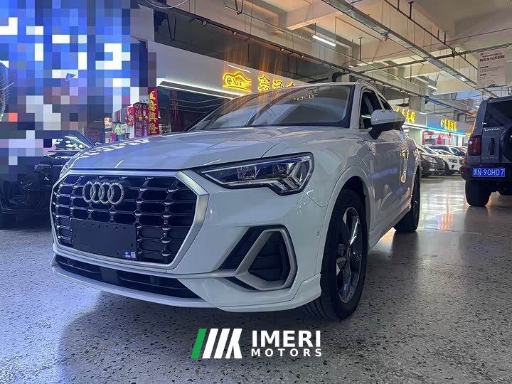Audi Q3 35 TFSI Fashion Version