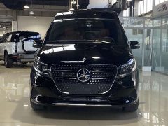 Mercedes-Benz V-Class 2024 V 300 L Long Wheelbase Luxury Edition - фото 1