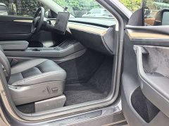 Tesla Model Y Long Range Edition - фото 12