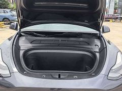 Tesla Model Y Long Range Edition - фото 17