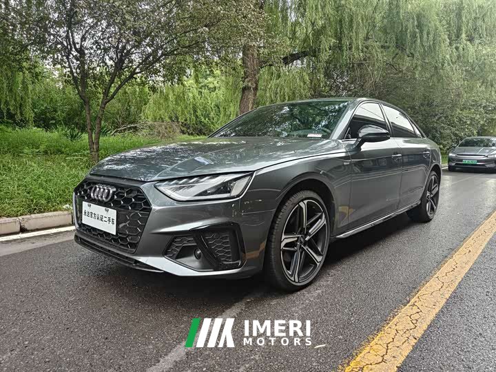 Audi A4L 40 TFSI Luxury Version