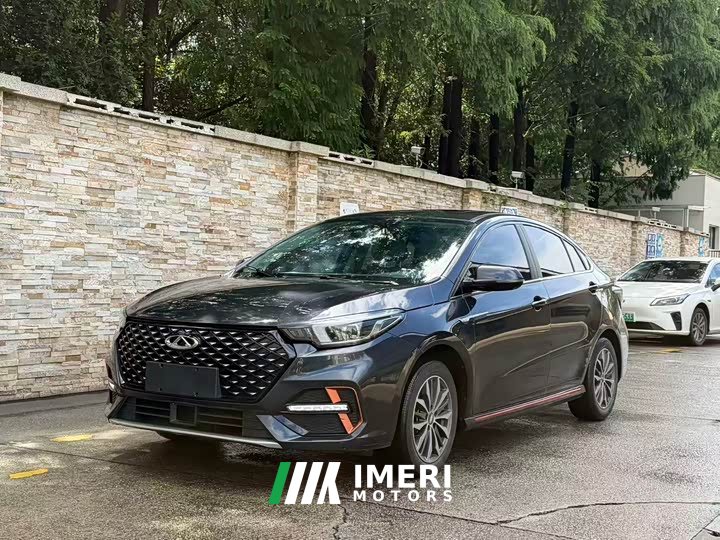 Chery 5 PLUS 1.5L CVTPLUS - автомобиль из Китая