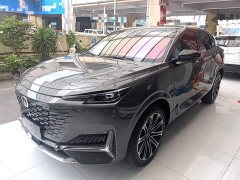 Changan UNI-K iDD 130km 1.5T Premium Version - фото 1