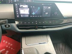Changan UNI-K iDD 130km 1.5T Premium Version - фото 13