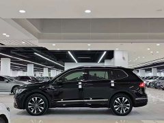 Volkswagen L 330TSI 2WDR-Line Edition - фото 3