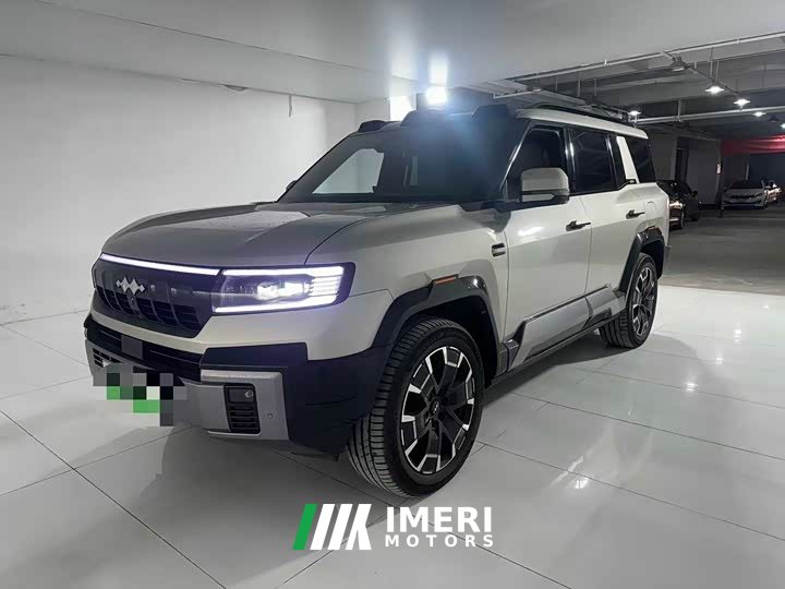 8 Flagship Edition 7 - автомобиль из Китая