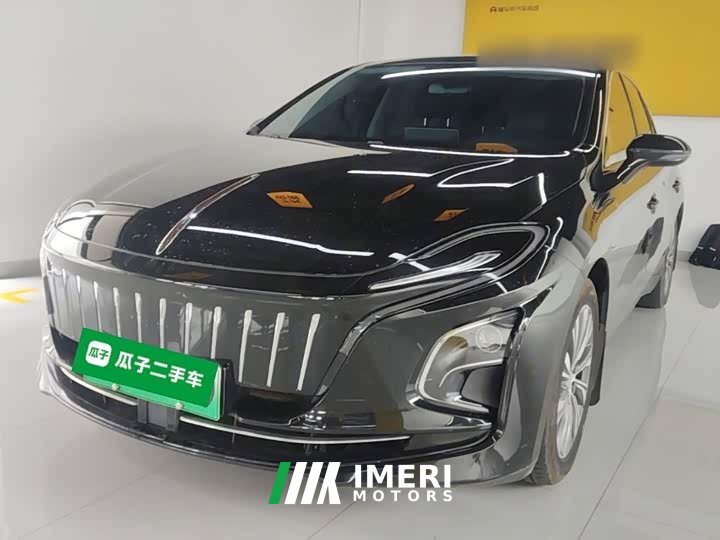 Hongqi E-QM5 610km PLUS - автомобиль из Китая