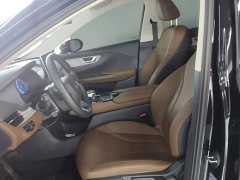 Hongqi E-QM5 610km PLUS - фото 15