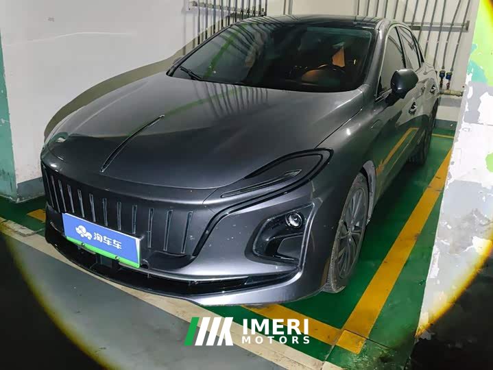Hongqi E-QM5 620km PLUS - автомобиль из Китая