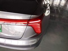 Hongqi H5 PHEV 170 Edition - фото 8