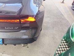 Changan UNI-V 1.5T Premium Version - фото 8