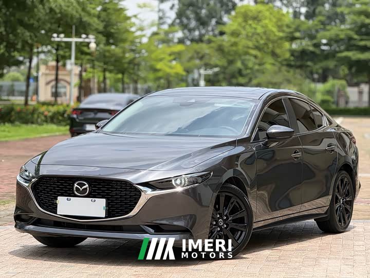 Li Auto 3 2.0L Edition - автомобиль из Китая