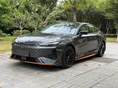 Changan UNI-V 1.5T Premium Version - фото 1