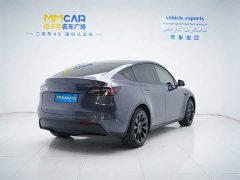 Tesla Model Y Edition - фото 3