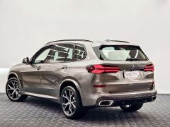 BMW X5 xDrive 30Li Deluxe VersionM - фото 5
