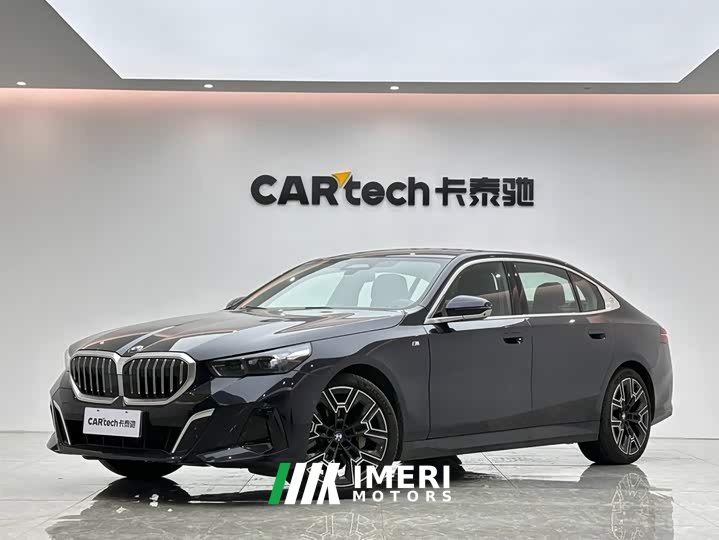 BMW 5 530Li Deluxe Version M - автомобиль из Китая