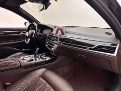 BMW 7 740Li Version M - фото 11
