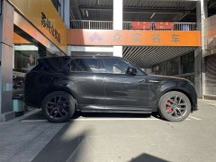 Land Rover 400PS Dynamic SE - фото 11