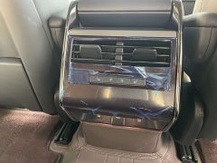 Land Rover 400PS Dynamic SE - фото 8