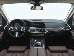 BMW X5 xDrive30i M - фото 9