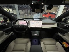 Volvo XC70PHEV AWDUltra Long RangeCore - фото 2