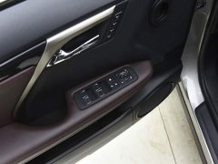 Lexus RX 300 2WD Edition - фото 8