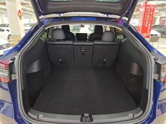 Tesla Model Y Long Range Edition 3D7 - фото 16