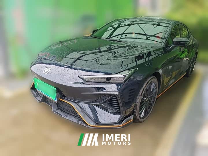 Changan UNI-V 1.5T 500BarPremium Version - автомобиль из Китая