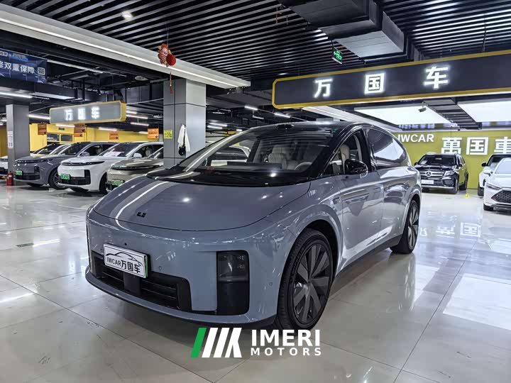 Li Auto i8 Edition - автомобиль из Китая