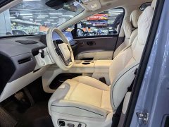 Li Auto i8 Edition - фото 4