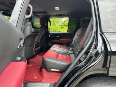 Toyota Land Cruiser (Import) LC300 2022 3.5T GR Sport 70th Anniversary Edition - фото 12