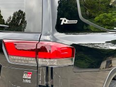 Toyota Land Cruiser (Import) LC300 2022 3.5T GR Sport 70th Anniversary Edition - фото 16