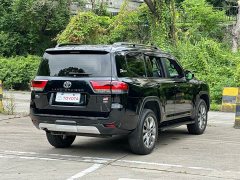 Toyota Land Cruiser (Import) LC300 2022 3.5T GR Sport 70th Anniversary Edition - фото 18