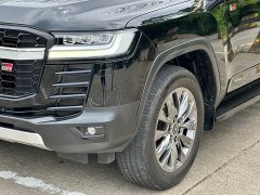 Toyota Land Cruiser (Import) LC300 2022 3.5T GR Sport 70th Anniversary Edition - фото 4