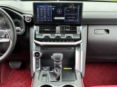 Toyota Land Cruiser (Import) LC300 2022 3.5T GR Sport 70th Anniversary Edition - фото 7