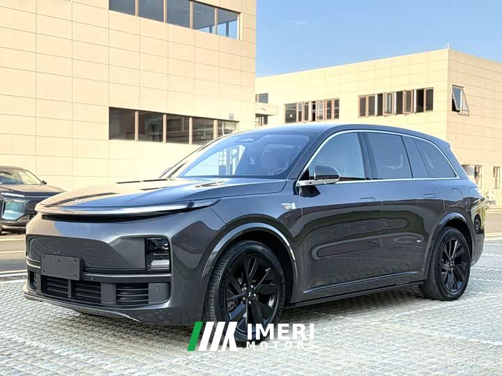 Li Auto L8 Pro - автомобиль из Китая