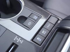 Toyota 2.5L HEVAWDPremium Edition - фото 11