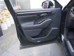 Toyota 2.5L HEVAWDPremium Edition - фото 12