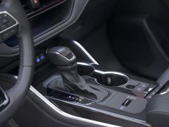 Toyota 2.5L HEVAWDPremium Edition - фото 14