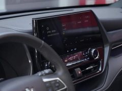 Toyota 2.5L HEVAWDPremium Edition - фото 15