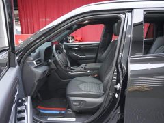 Toyota 2.5L HEVAWDPremium Edition - фото 17