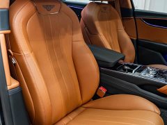 M8 4.0T V8 Edition - фото 11