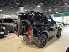 Land Rover 90 2.0T P300 S - фото 11