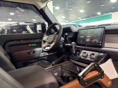 Land Rover 90 2.0T P300 S - фото 7