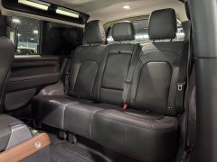 Land Rover 90 2.0T P300 S - фото 9