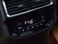 Volkswagen 380TSI AWDLuxury Edition - фото 19