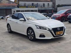 2.0L XL-TLS Edition - фото 3