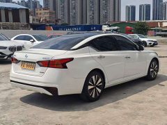 2.0L XL-TLS Edition - фото 6