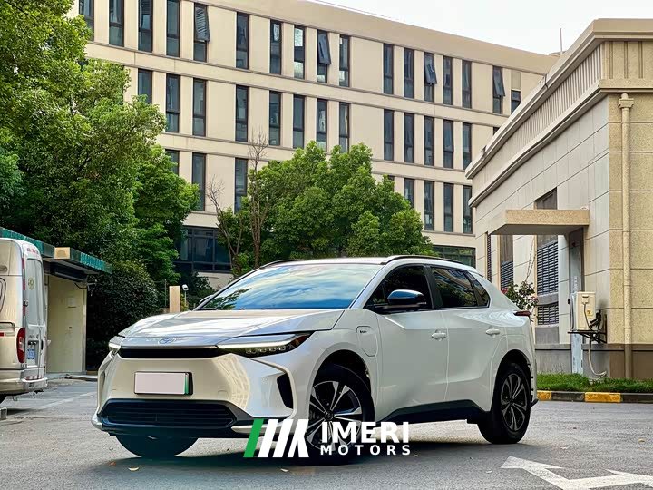 Toyota bZ4X Long RangePro - автомобиль из Китая